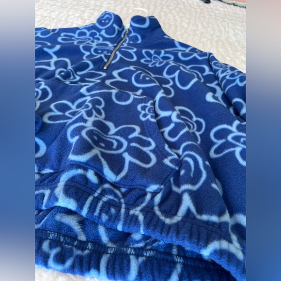 Women’s Forever 21 Cropped Fleece Quarter Zip Size Large - Picture 6 of 6